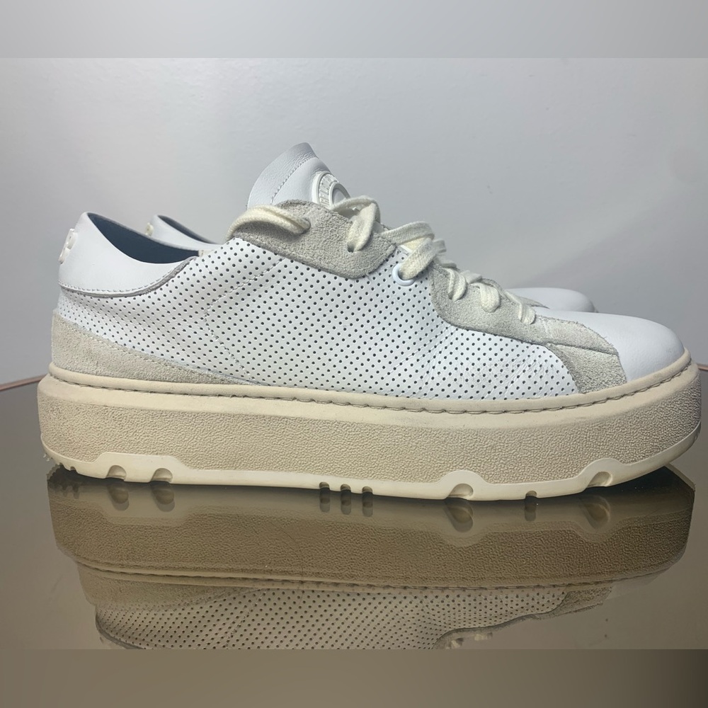 P448 Aerial White Perforated ‎ Embossed Sneaker Womens EU 40 US 9.5/10